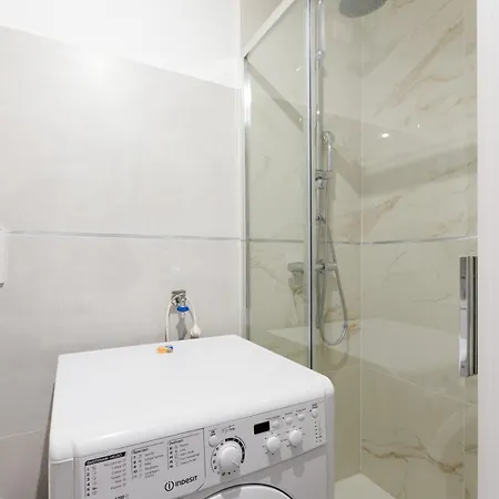 Apartament Cosy -m3 Yellow Line Affori Fn *