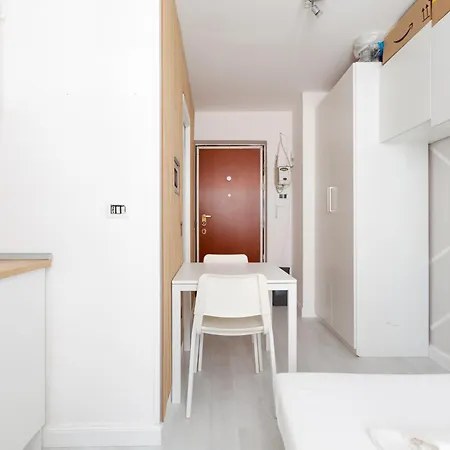 Cosy -m3 Yellow Line Affori Fn Apartment